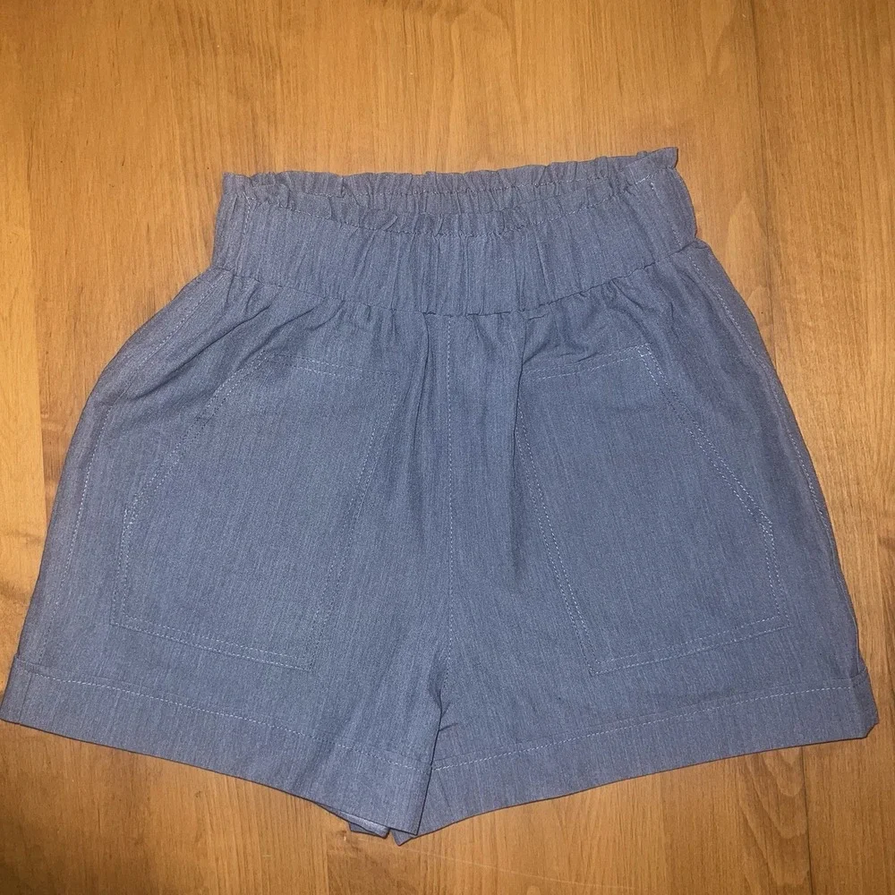 NEW Women's Glam Shorts Size Small, Denim Blue Color, High‎ Waisted